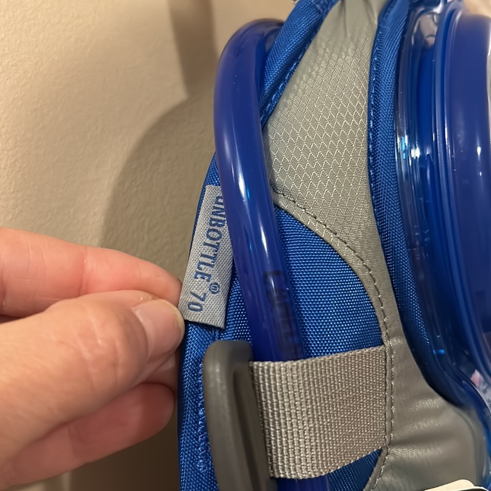 NWT, CamelBak unbottle, insulated hydration Reservoir, 2 L - Picture 9 of 9